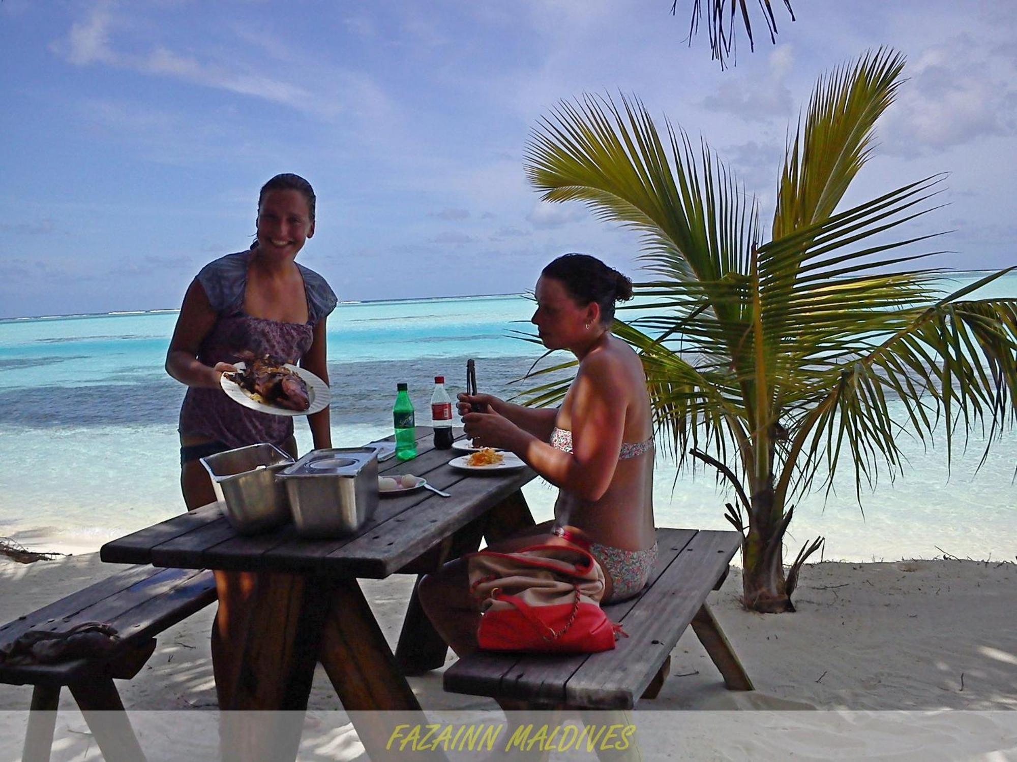 Faza View Inn, Maafushi Exteriör bild