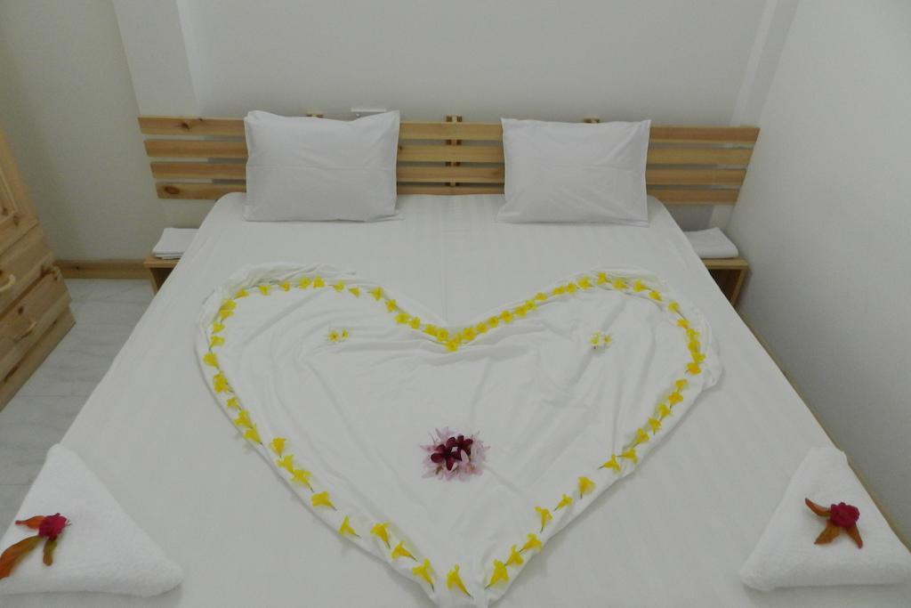 Faza View Inn, Maafushi Exteriör bild
