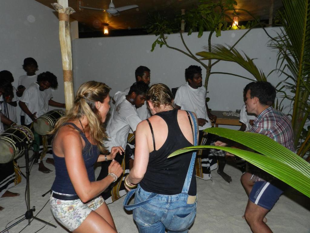 Faza View Inn, Maafushi Exteriör bild